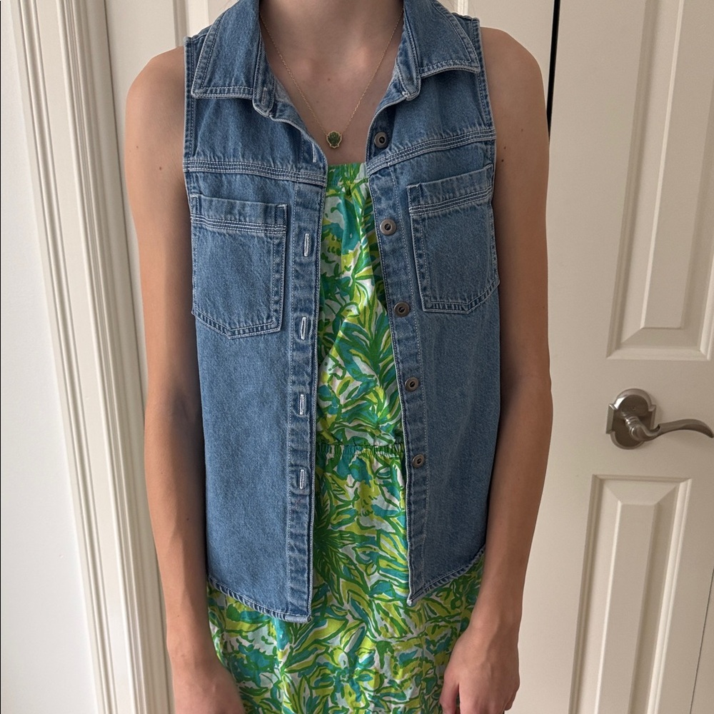 American Eagle Sleeveless Denim Button-Front Vest xxs